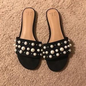 Pearl flats